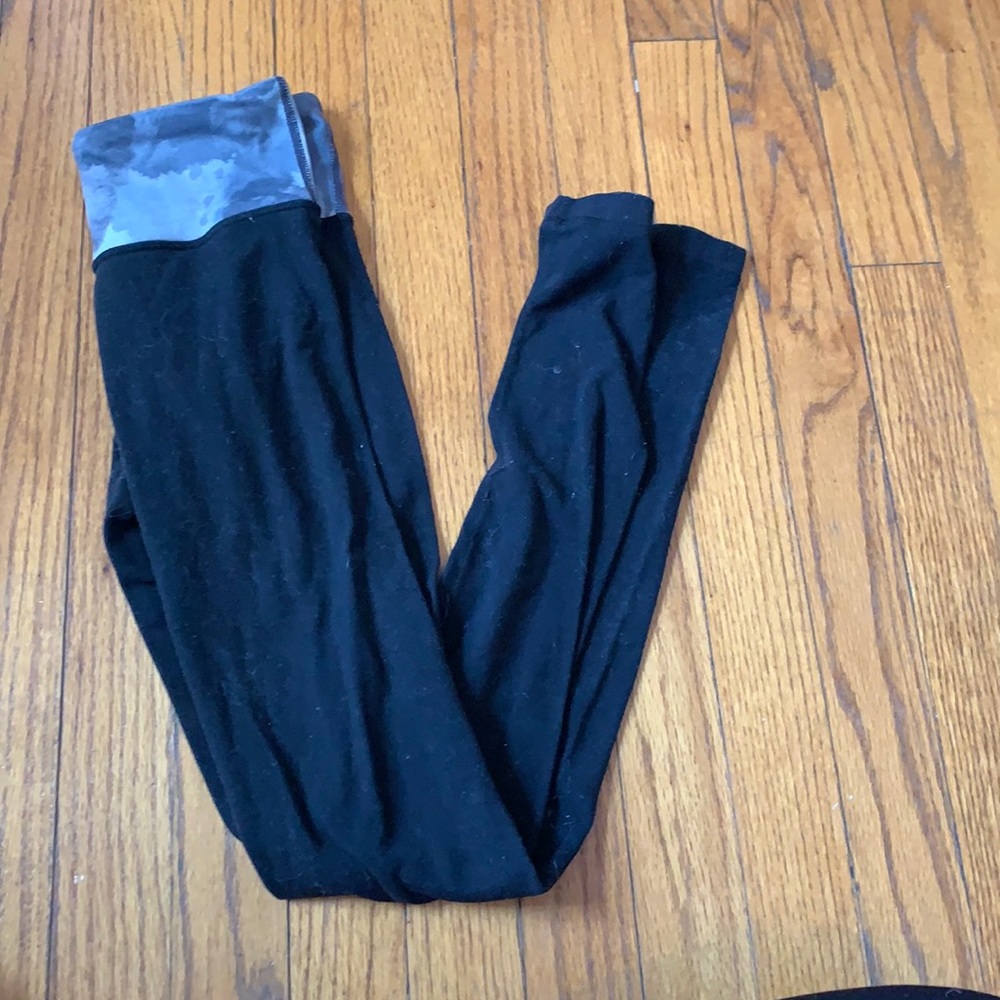lululemon wunderunders with a patterned waistline